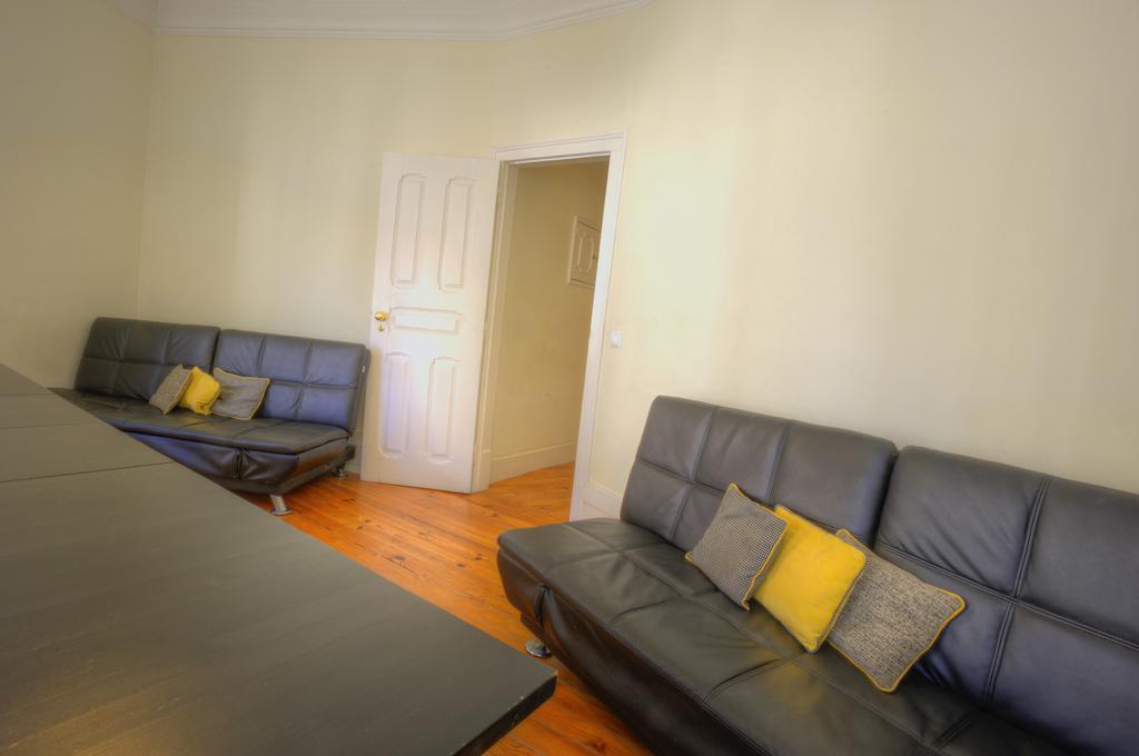 Angola Apartment - 8Bedrooms Lisbona Esterno foto